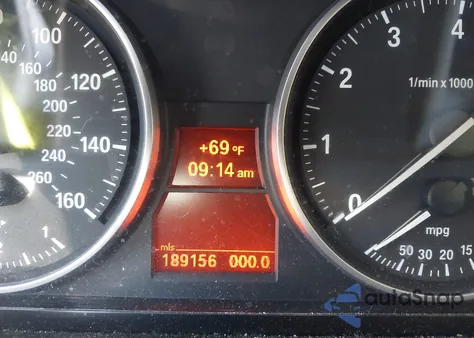 2013 BMW X1 xDrive28I из США, поврежденный, VIN WBAVL1C53DVR86592